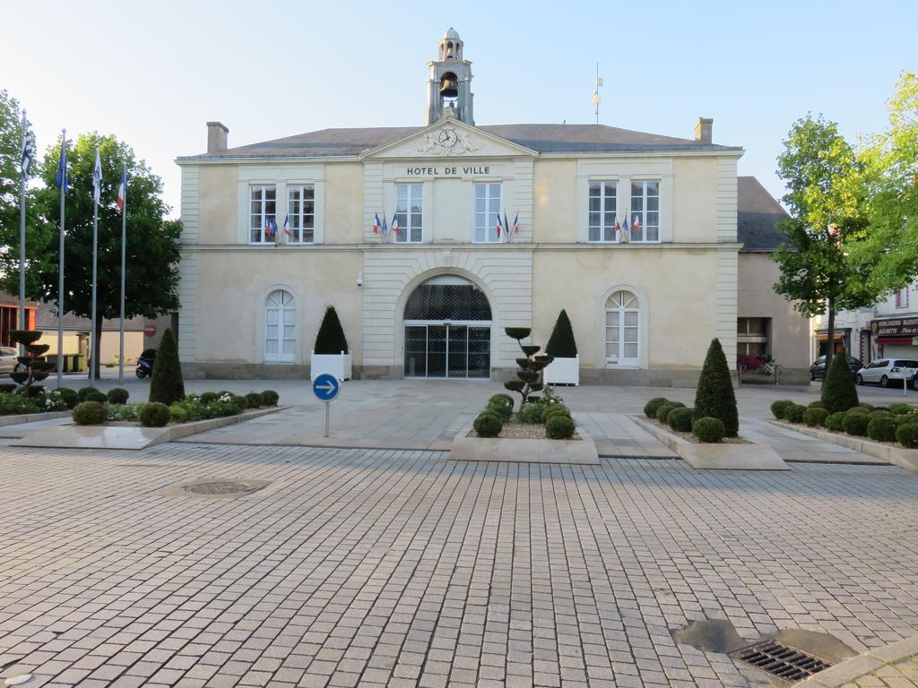 Appartement De Charme - Centre Ville Châteaubriant Exterior photo